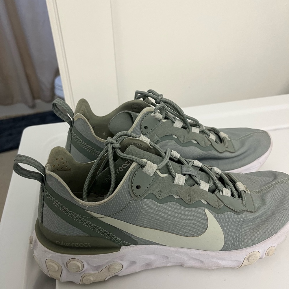 Aqua green Nike React Element 55